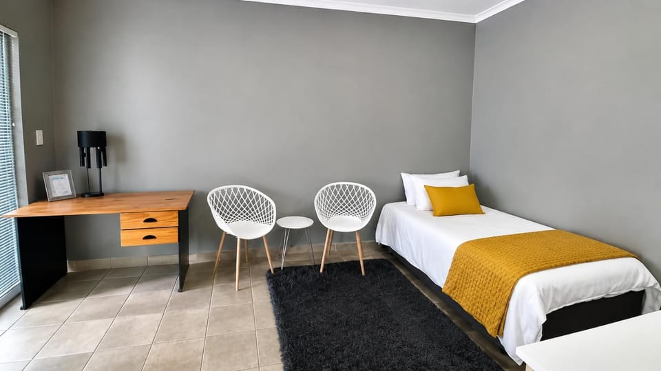 Bed, Living room, Seating area