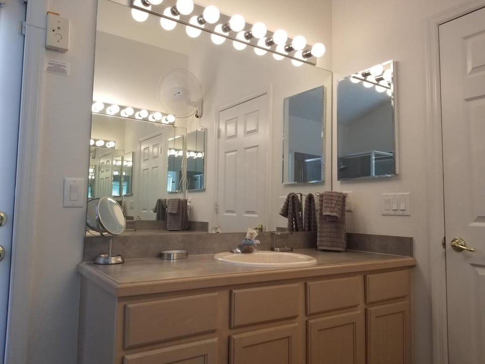Bathroom, Bath
