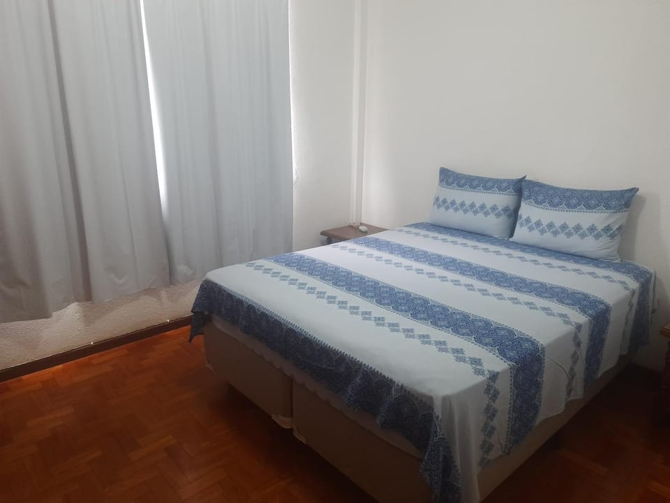 Apartamento próximo a avenida, localizado no 3 pavimento em prédio sem elevador Apartment in State of Rio de Janeiro