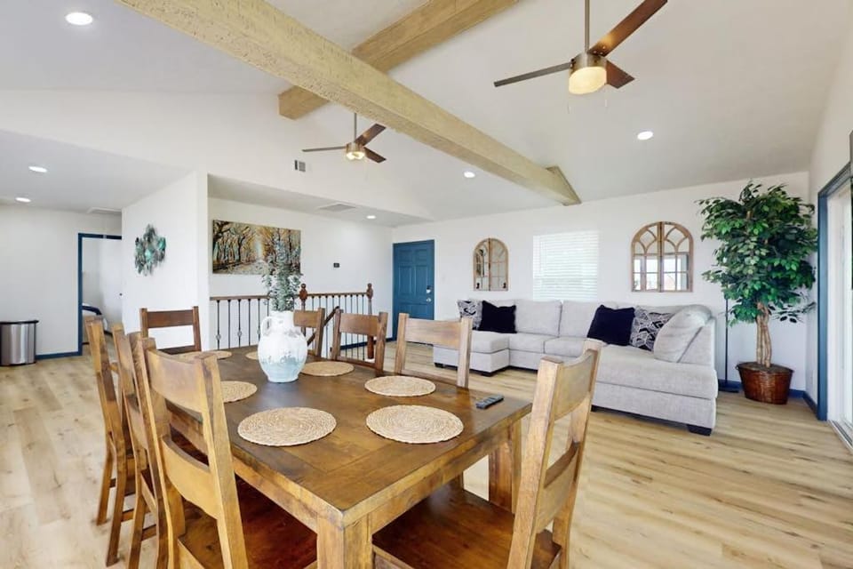 The Baytown Getaway House in Channelview