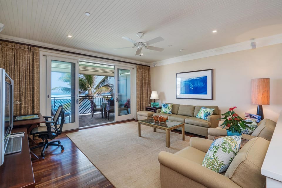 4-Bed Combination Villa 316-317 Turtle Bay Villa in Kawela Bay