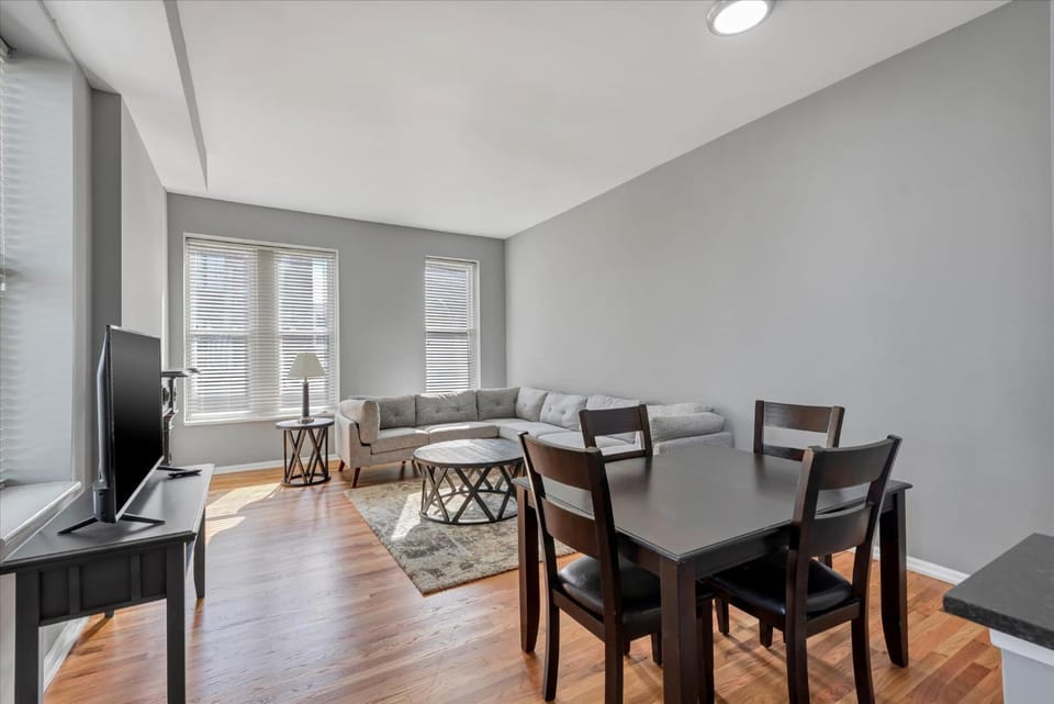 Amazing Recently Rehabbed STL Unit in Prime Soulard Location 713a House in Saint Louis
