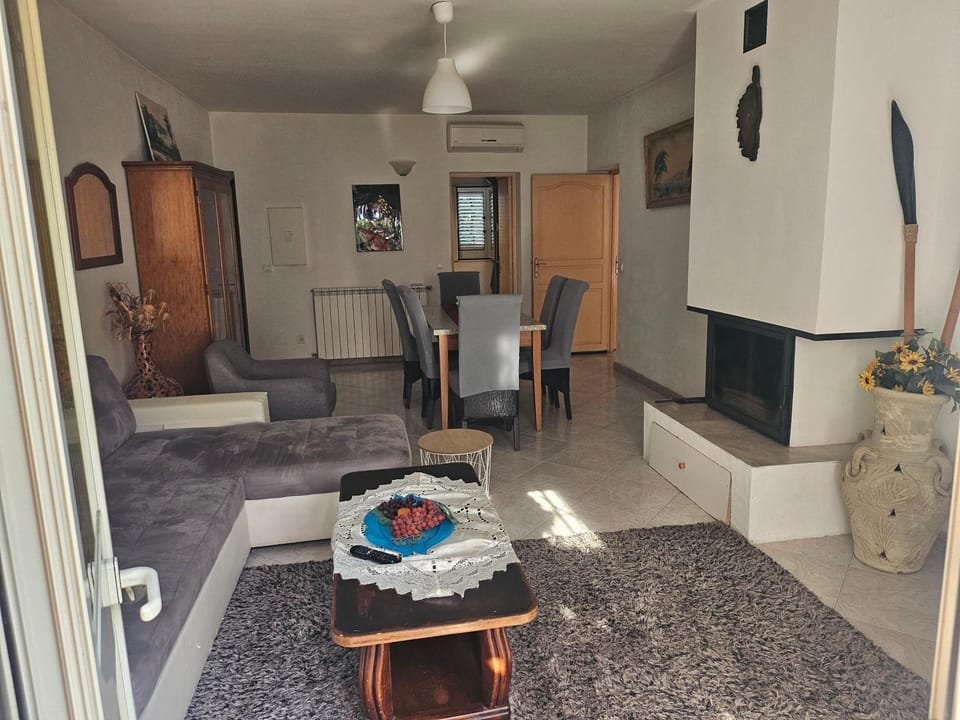 Villa des fleurs House in Corsica