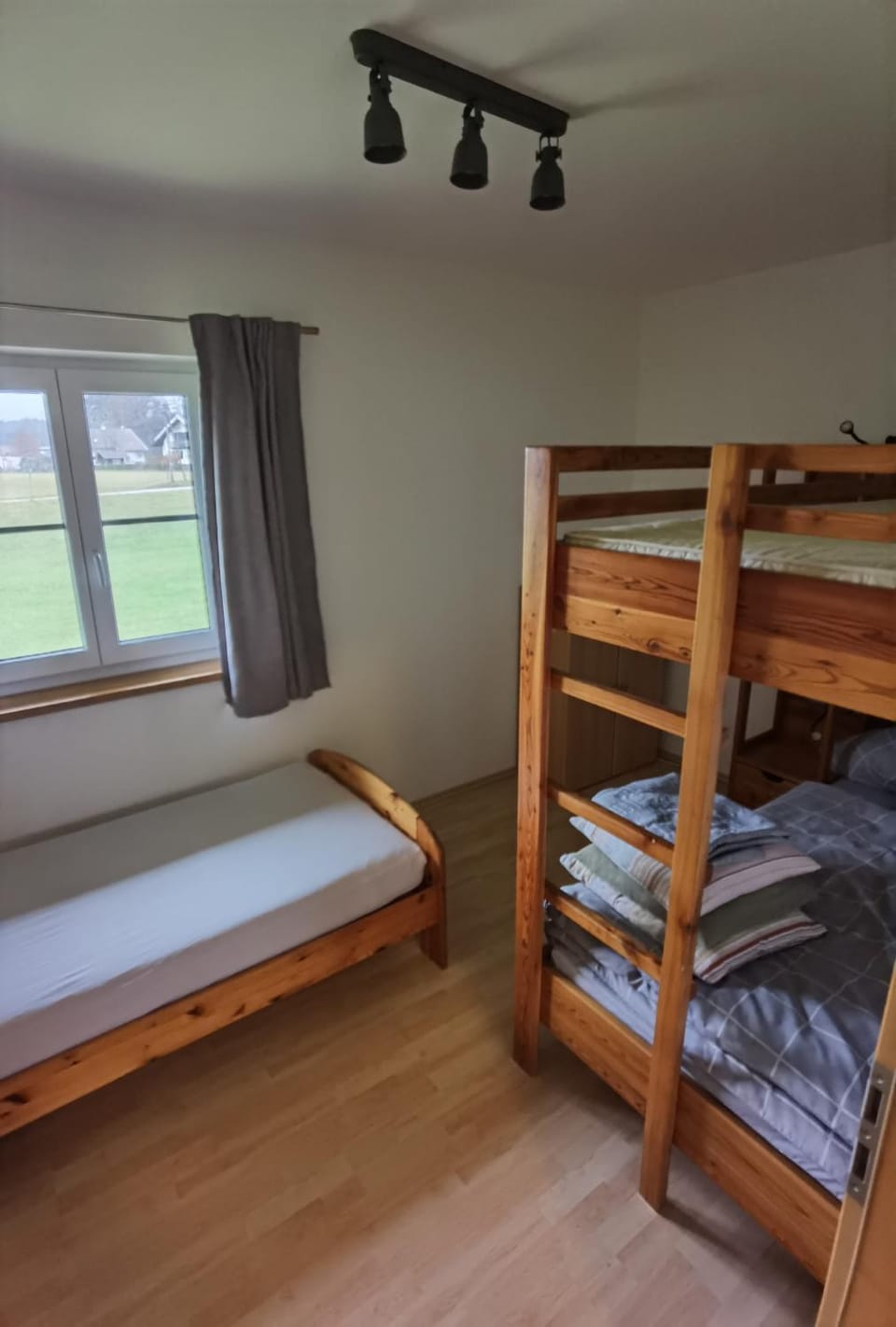 Niedergerner Alpaka Ranch Groß Apartment in Bavaria