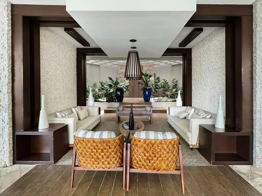 Decorative detail, Seating area