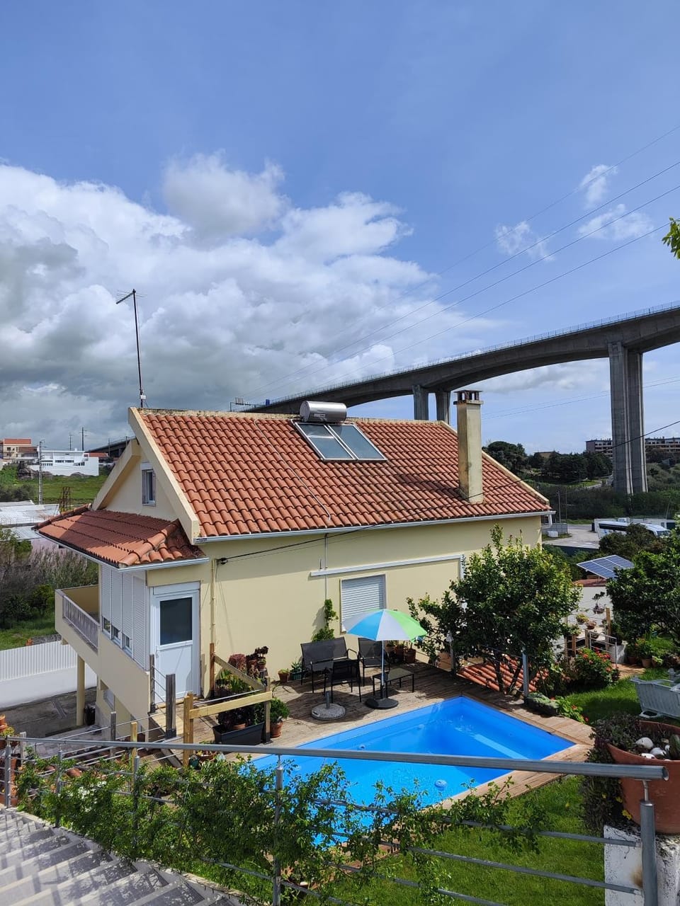 Property building, Garden view, Pool view, Swimming pool