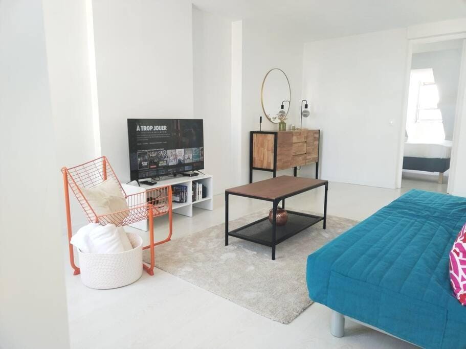 TV and multimedia, Living room, Seating area