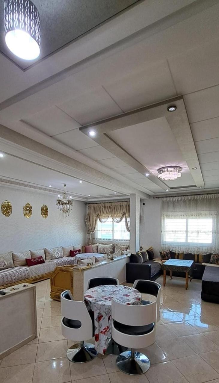 Appartement Calme et Jolie près de l'aéroport Apartment in Fes