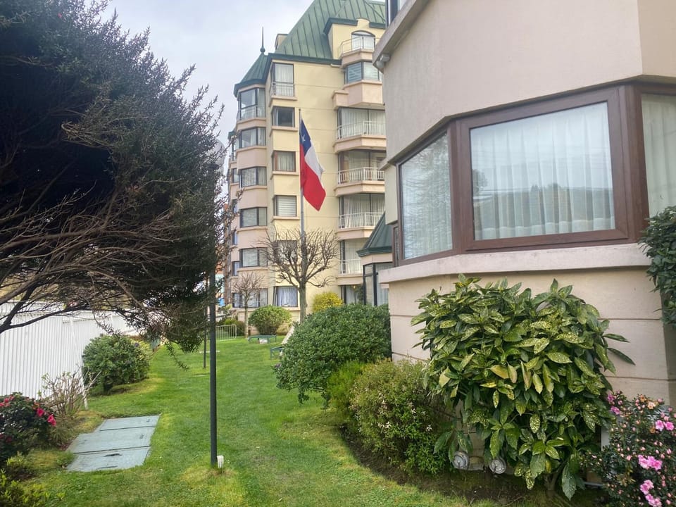 Bello y acogedor depto Céntrico - Estacionamiento Privado - Piscina Apartment in Puerto Montt