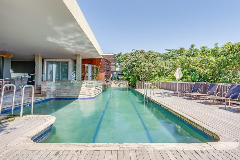 Day, Pool view, Swimming pool, sunbed