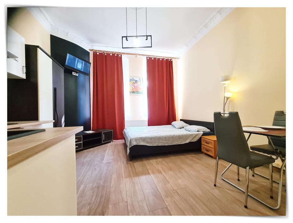 Bed, TV and multimedia