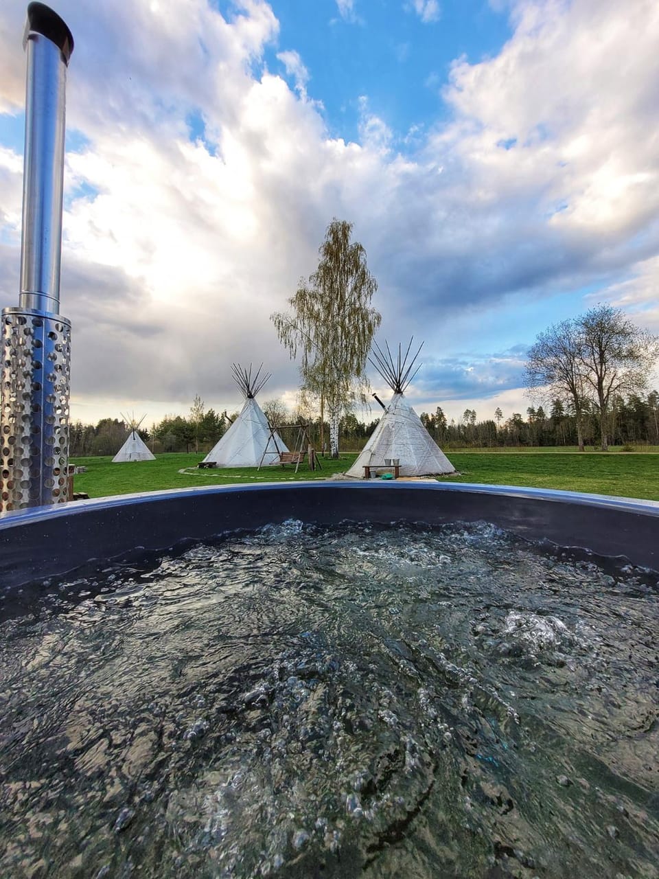 Hot Tub, Hot Tub