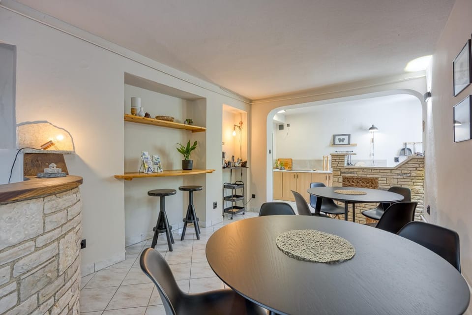 Guest House Jolanda Bed and Breakfast in Premantura