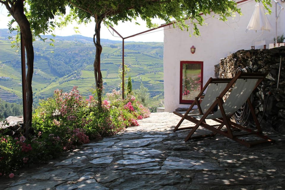 Property building, Patio, Balcony/Terrace