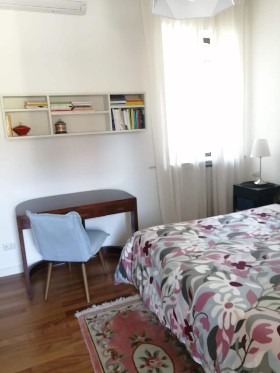Bed, Photo of the whole room, Bedroom, air conditioner
