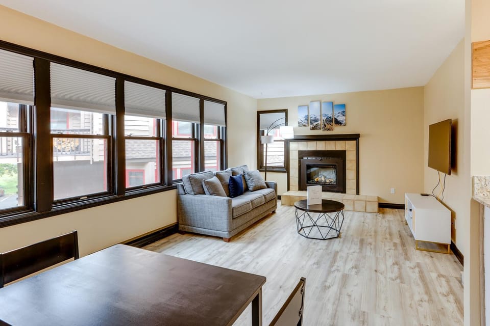 Pool Access: Adventure Base Camp Near Dtwn Durango House in Durango