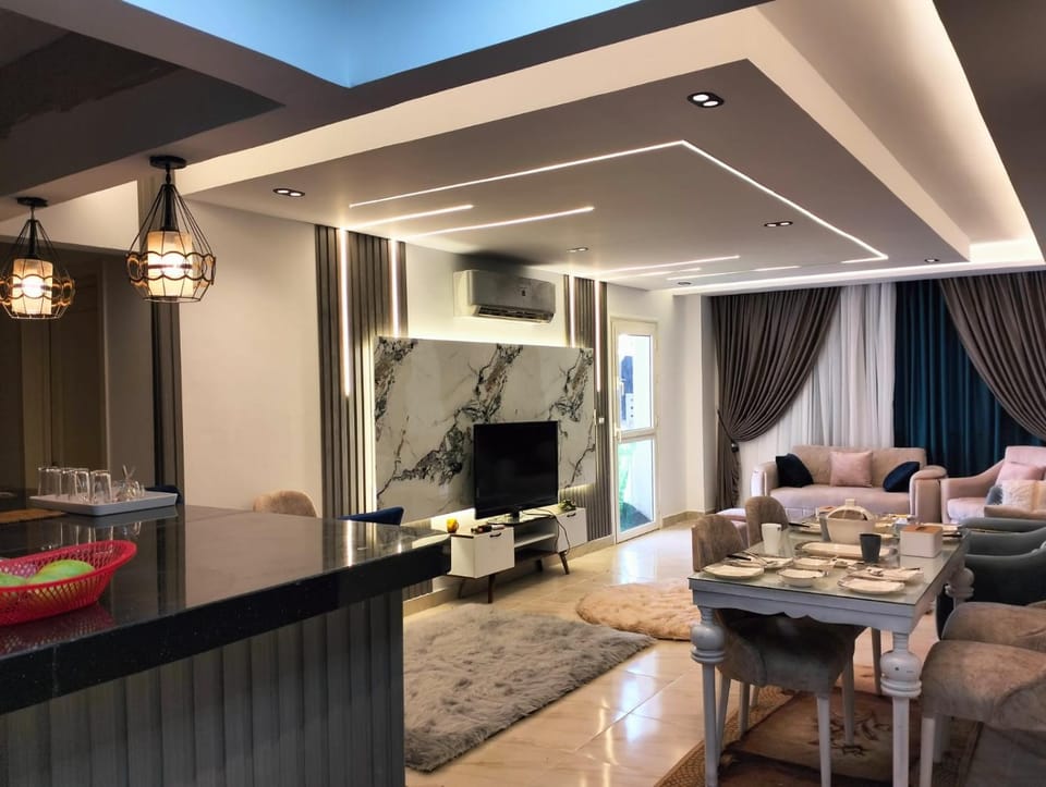 When luxury meets simplicity Apartment in Cairo Governorate