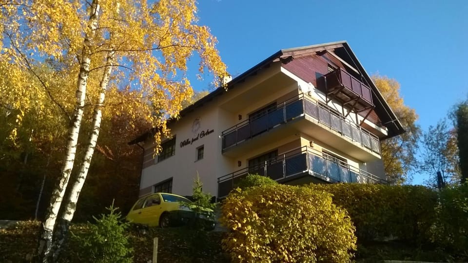 Property building, Spring, Day, Balcony/Terrace, Balcony/Terrace, Other, Other, Other, Seating area