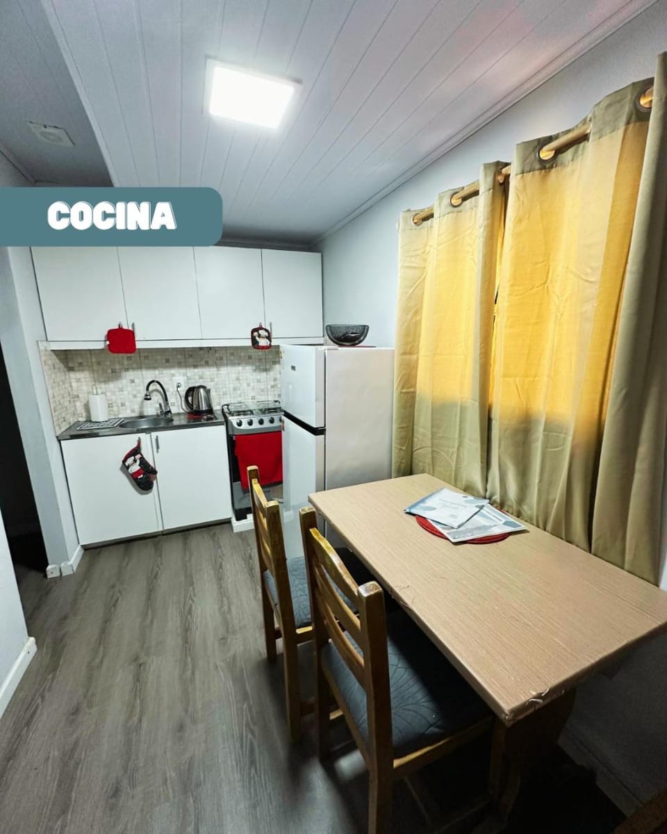 Kitchen or kitchenette, Dining area, kitchen
