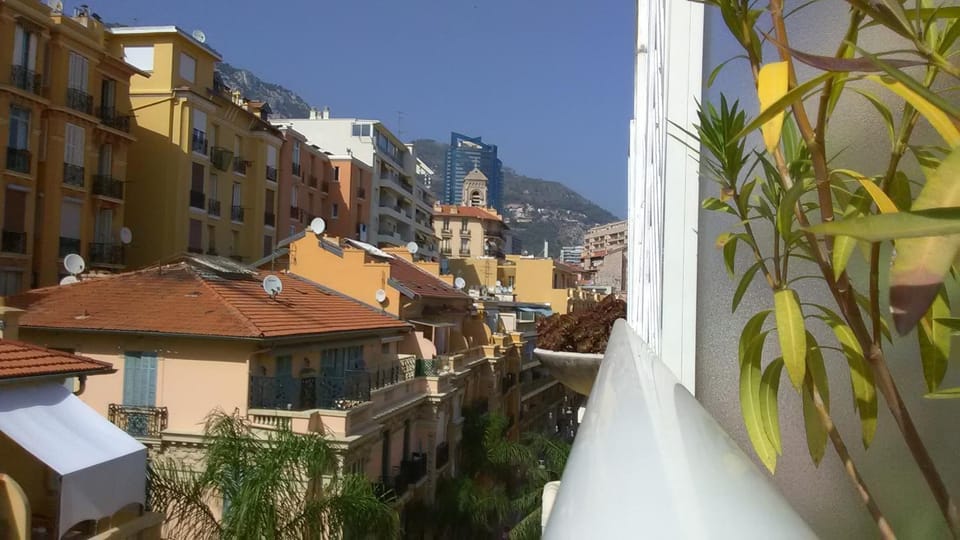 MG suite 23 Apartment in Avenue du Carnier