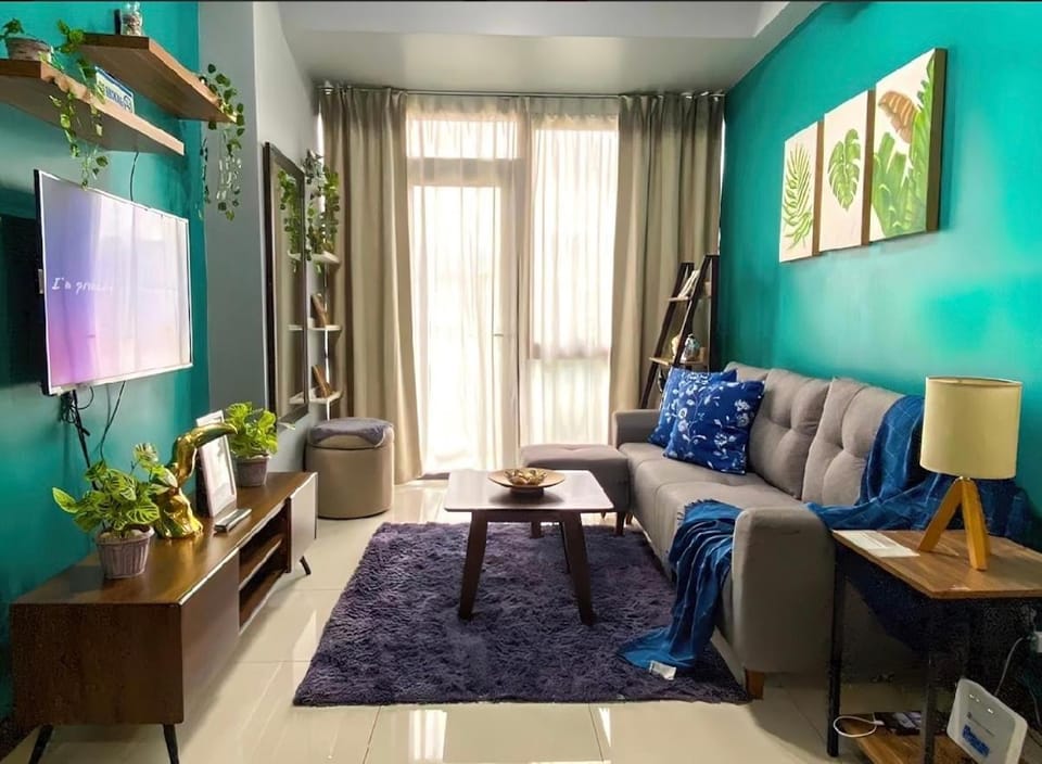BGC McKinley Taguig 1BR with Balcony near Venice Grand Canal mall Apartment hotel in Makati