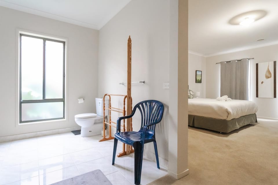 Bathroom, Bedroom