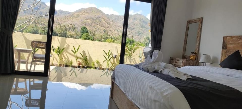 Amed Yudhadewata Bed and Breakfast in Abang