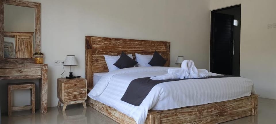 Amed Yudhadewata Bed and Breakfast in Abang