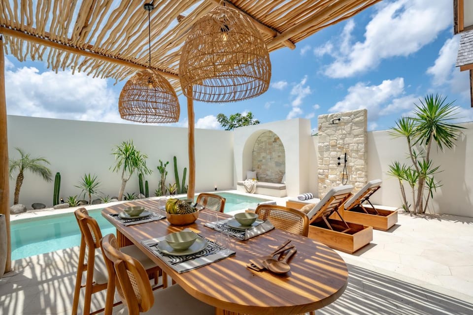 Patio, Day, Seating area, Dining area, Pool view, Swimming pool, sunbed