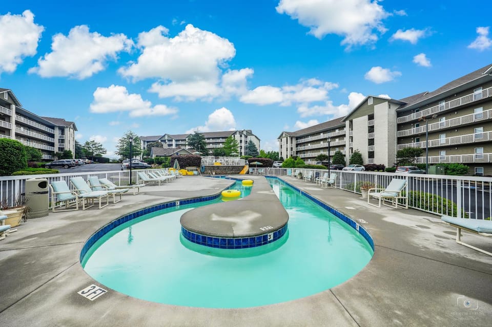 Paradise Pines Whispering Pines 133 Apartment in Pigeon Forge