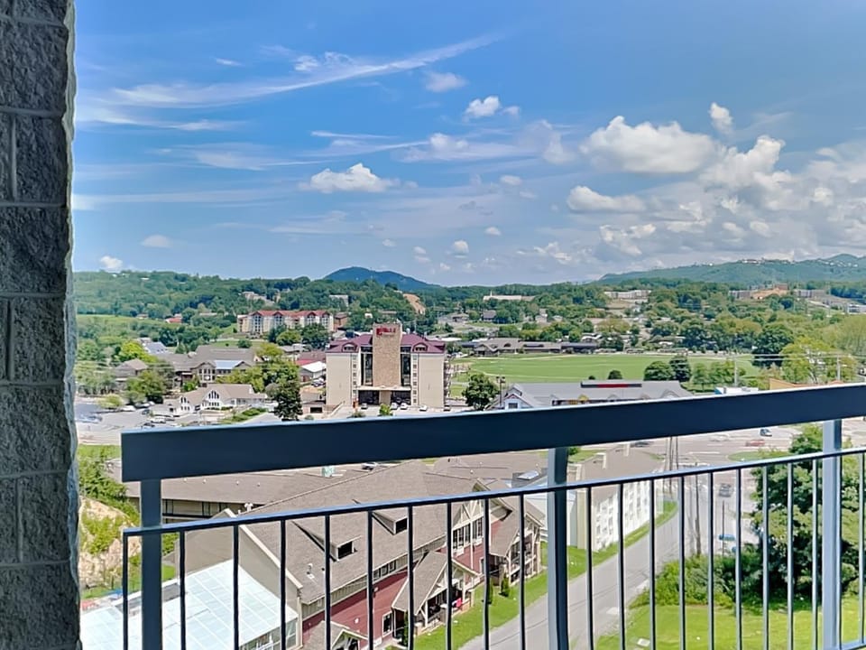 Paradise Pines Whispering Pines 133 Apartment in Pigeon Forge