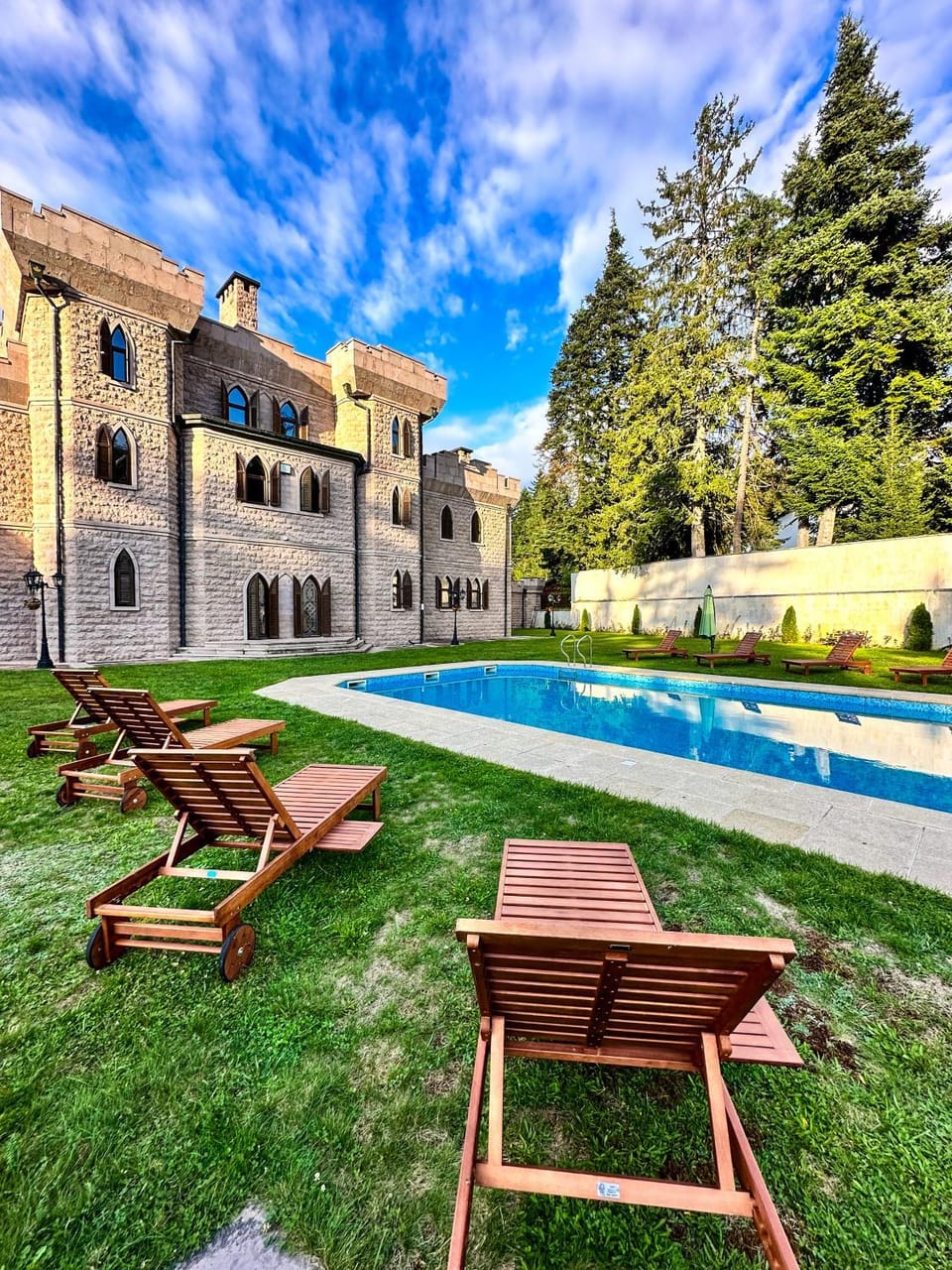 Property building, Swimming pool