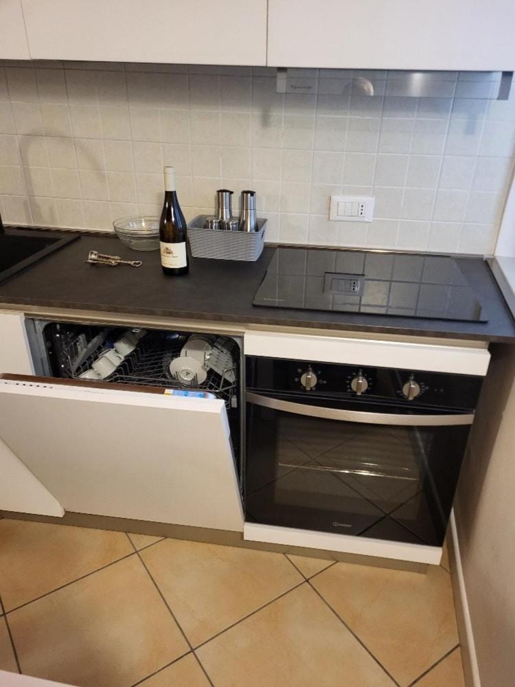 dishwasher, stove