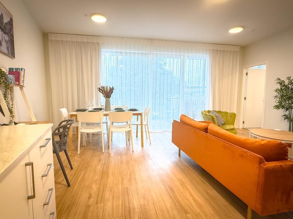Modern 3Bdr 2bath Apartment Beach Golf Shops Relax Apartment in Wellington Region