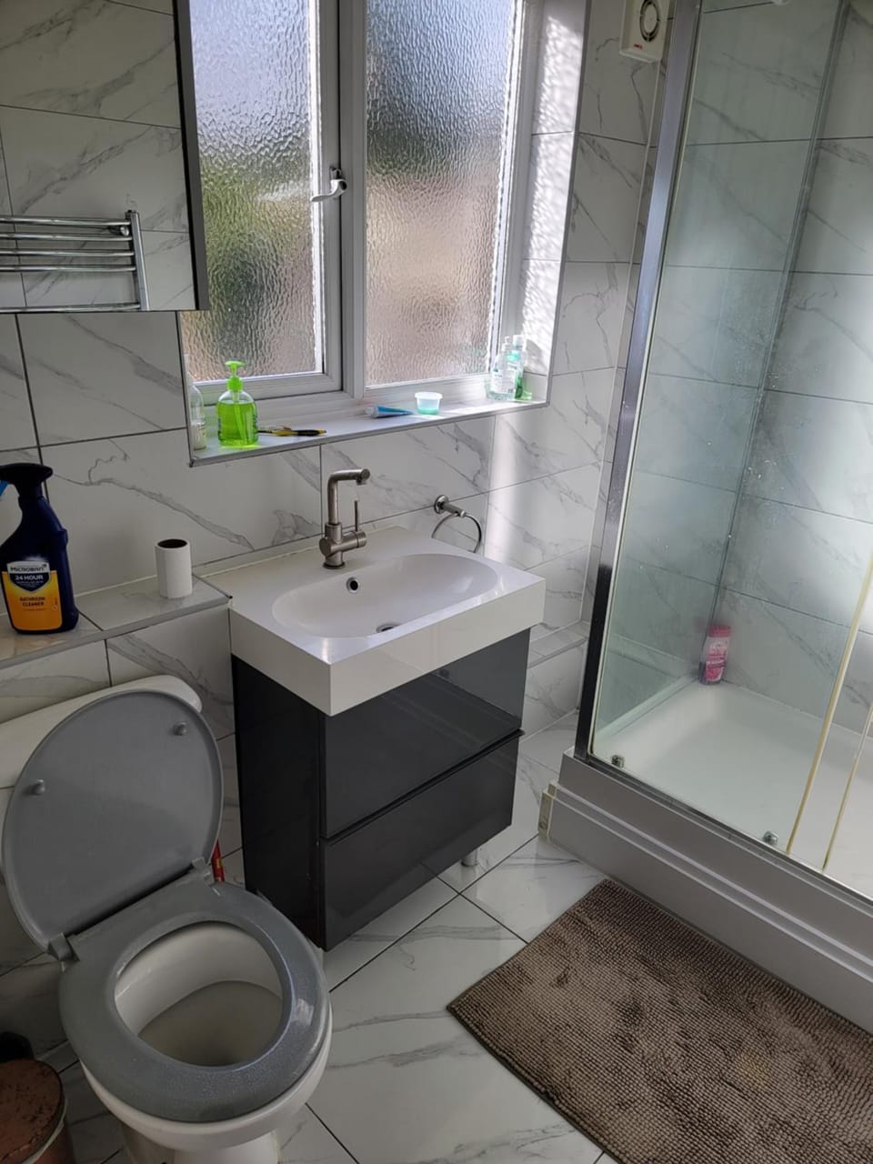 Abakwa yellow Vacation rental in Northampton