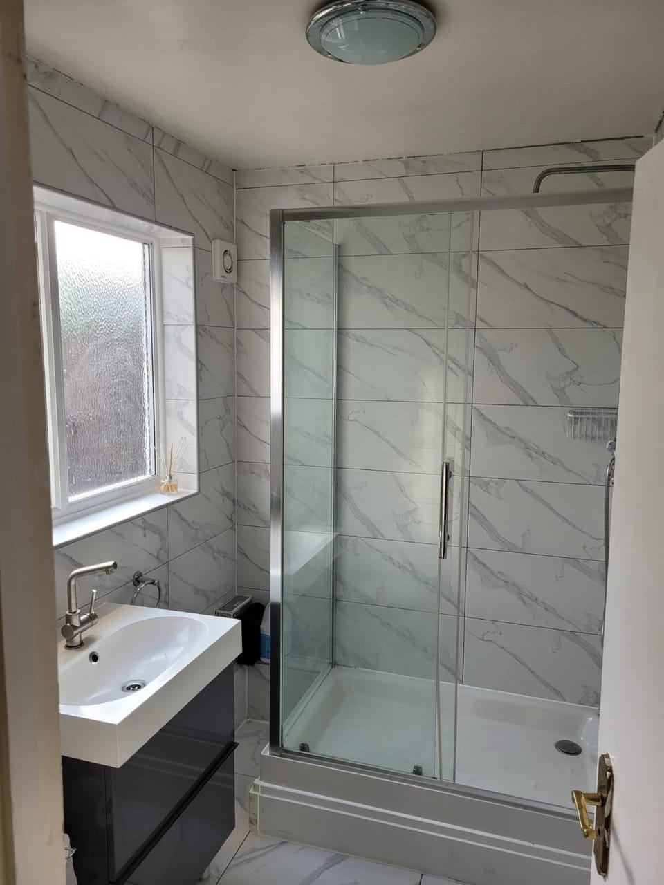 Abakwa white Vacation rental in Northampton