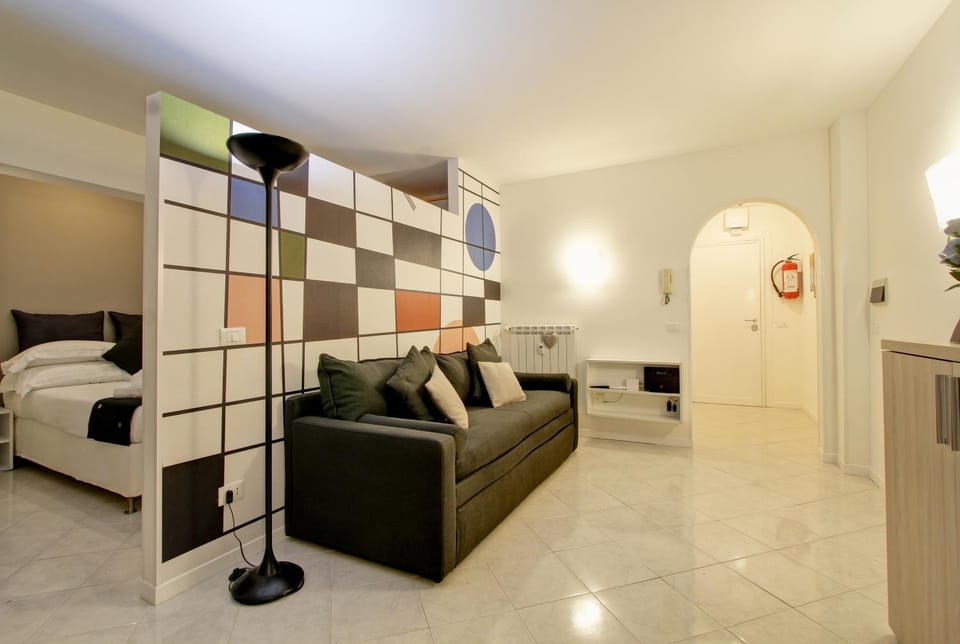 Communal lounge/ TV room