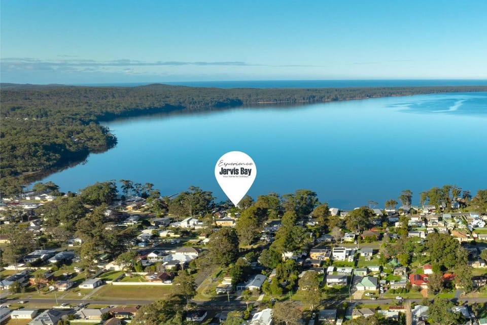 The Boathouse on Naval by Experience Jervis Bay House in Saint Georges Basin