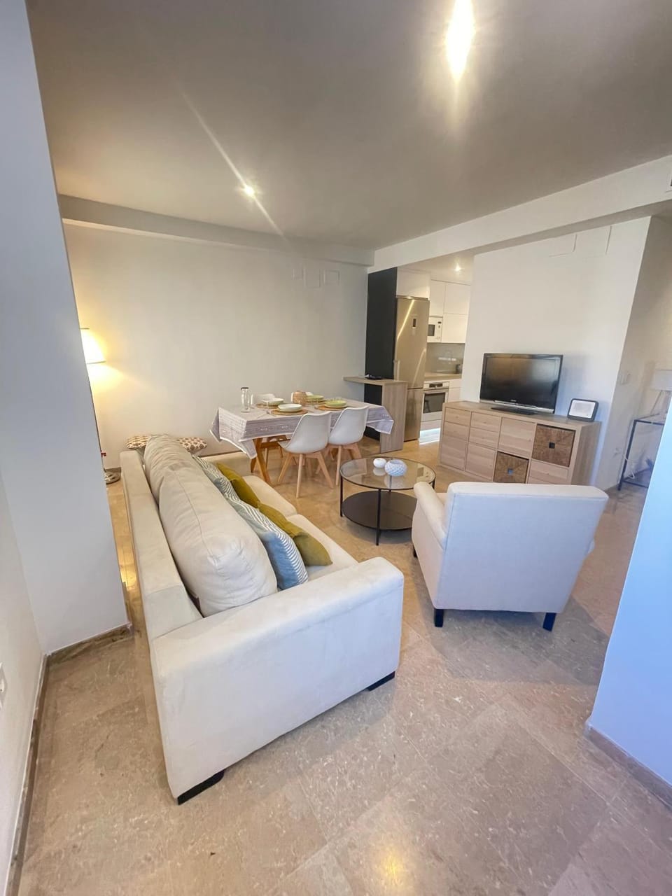 TV and multimedia, Living room, Dining area, heating, air conditioner