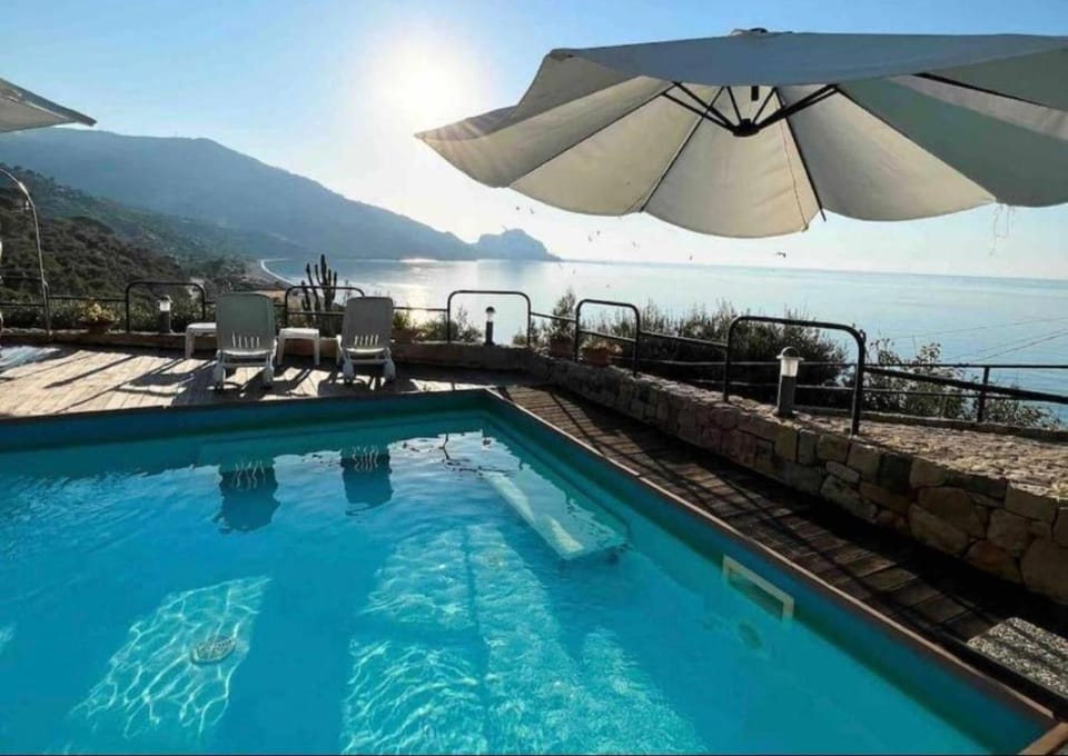 Hot Tub, Balcony/Terrace, Pool view, Sea view, Swimming pool, Swimming pool