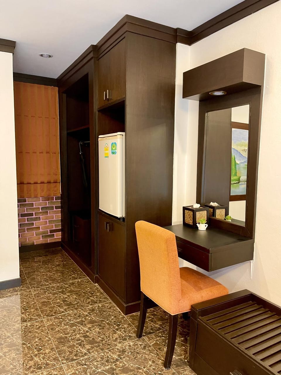 minibar, wardrobe