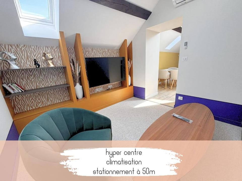 Grand duplex haut de gamme, 4pers, hyper centre, climatisation, stationnements à 10m , très calme Apartment in Jura