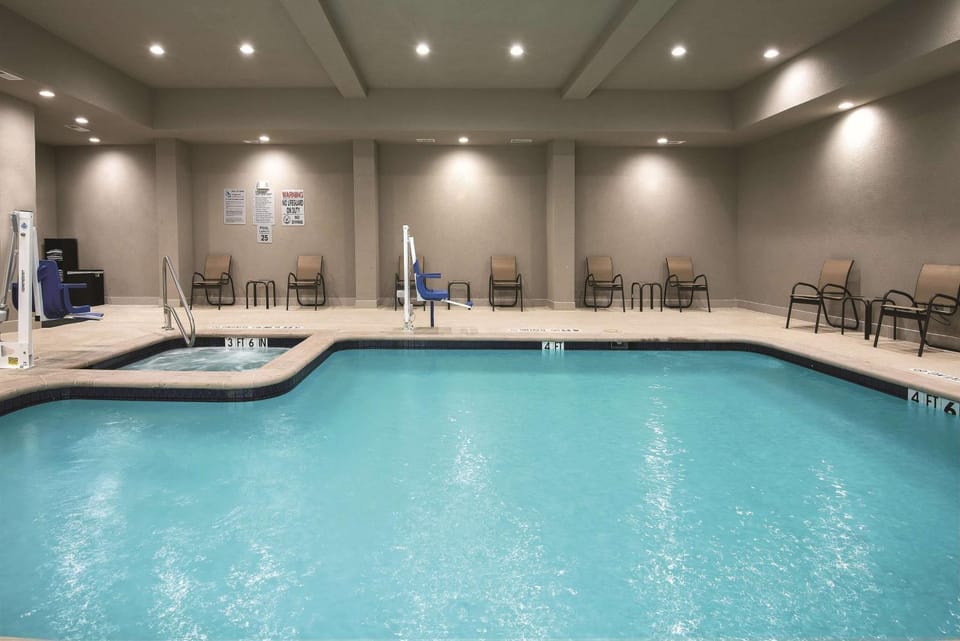 On site, Pool view, Swimming pool