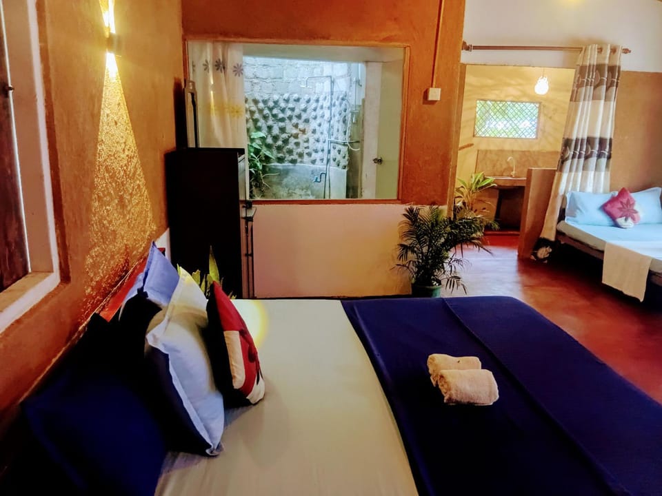 Bathroom, Bedroom, kitchen