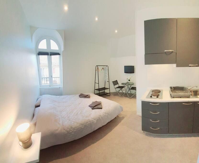 Chic & Contemporain Apartment in Centre-Val de Loire