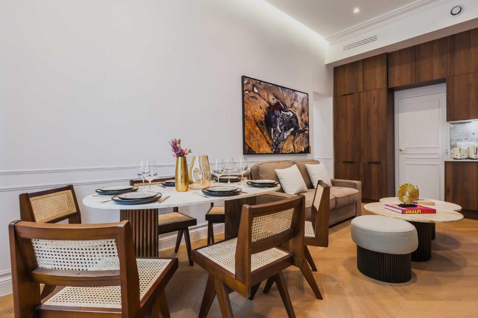 Kitchen or kitchenette, Living room, Dining area