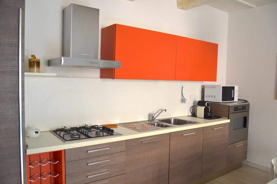 Coffee/tea facilities, Kitchen or kitchenette