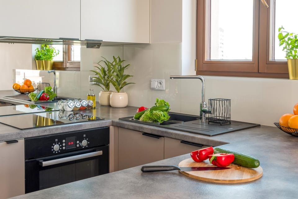 Kitchen or kitchenette, Food and drinks, Food, stove