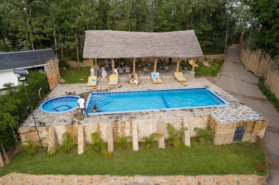 Swimming pool, sunbed