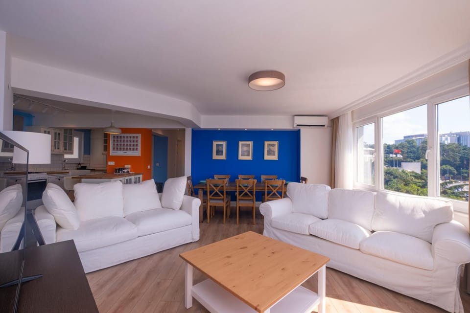 Living room, Seating area, Dining area